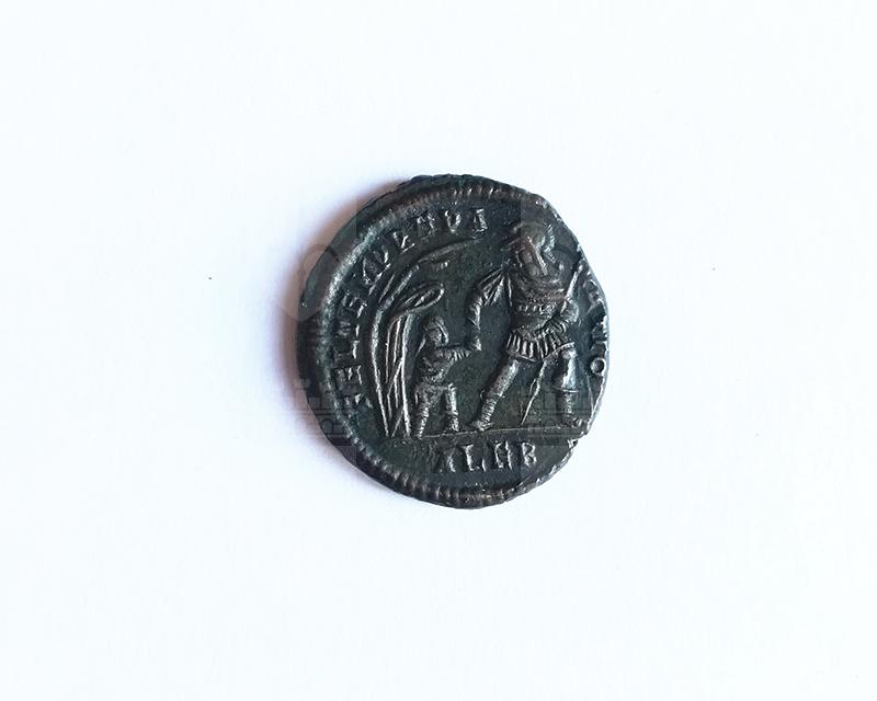 https://catalogomusei.comune.trieste.it/samira/resource/image/numismatica/CMSA_MAW_NU/CMSARA000000_Roma2767_b.jpg?token=6514f9d7832e1